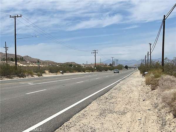 1.25 Acres of Land for Sale in Joshua Tree, California
