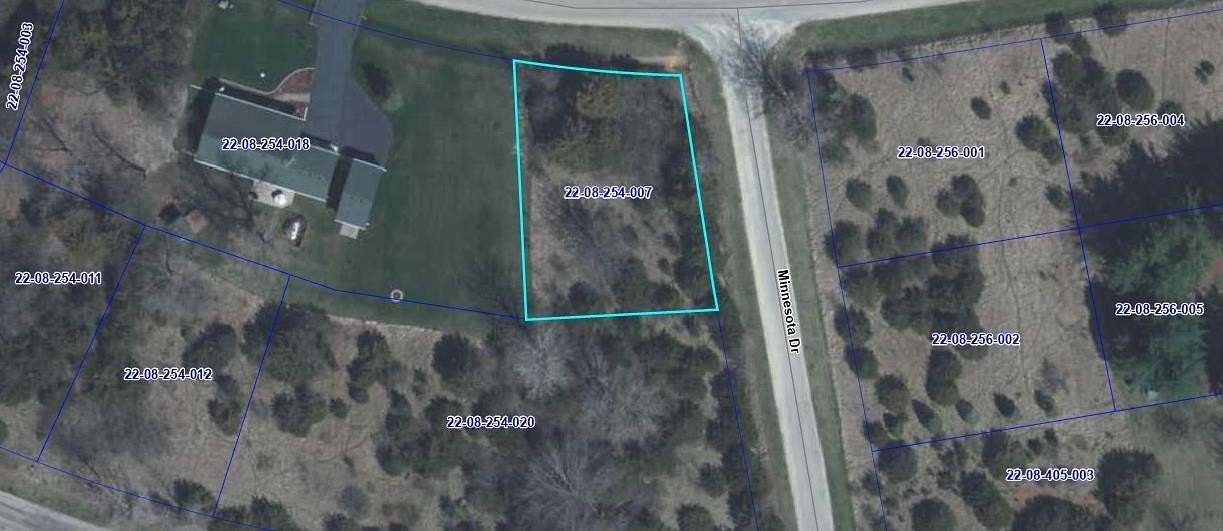 0.27 Acres of Residential Land for Sale in Dixon, Illinois