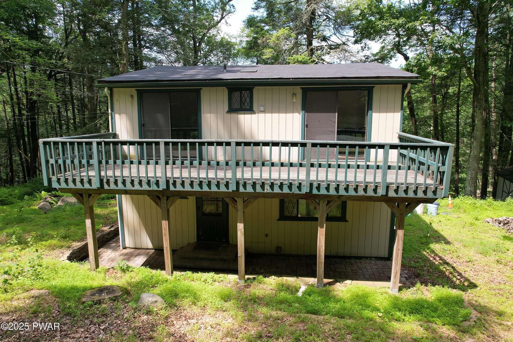 2 Acres of Residential Land with Home for Sale in Bushkill, Pennsylvania