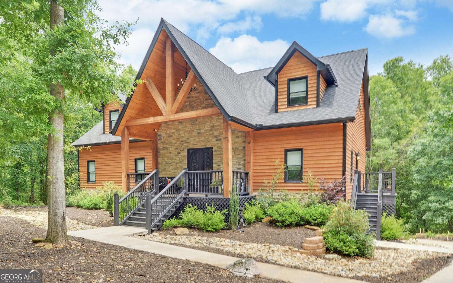 19.5 Acres of Land with Home for Sale in Hull, Georgia