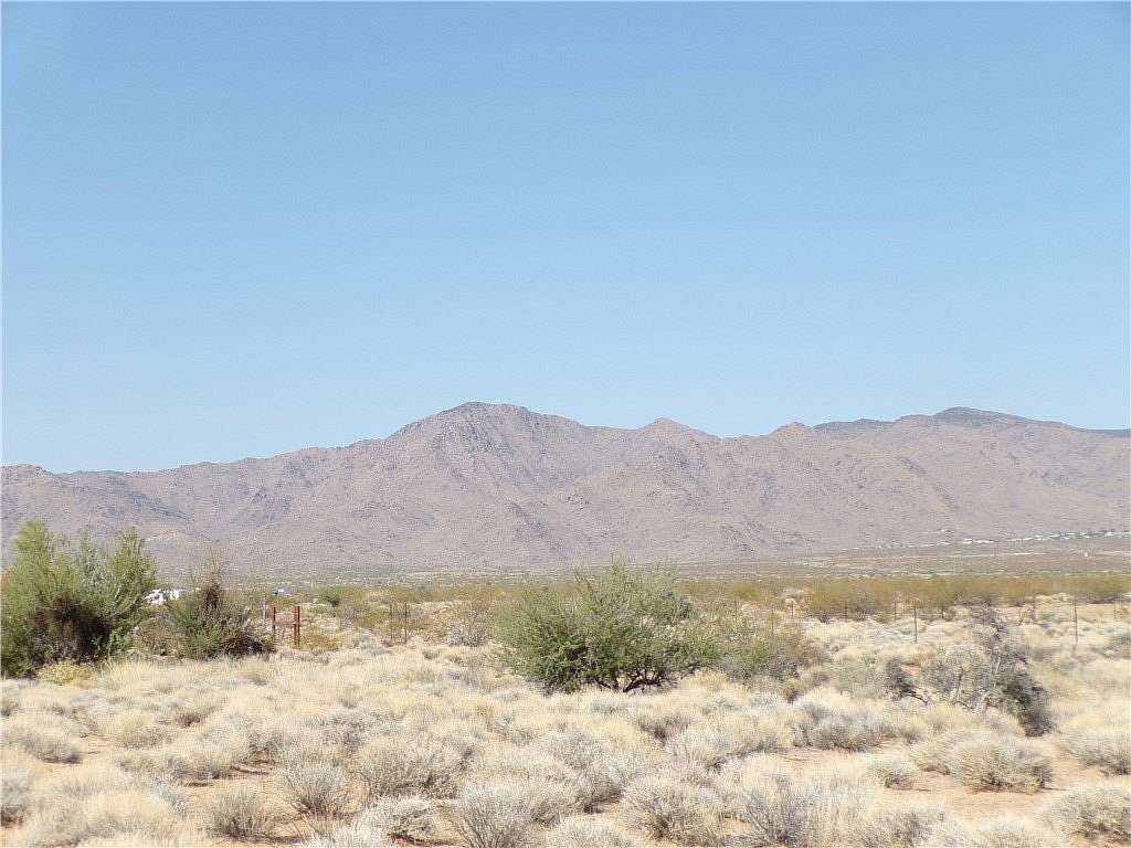 2.35 Acres of Residential Land for Sale in Golden Valley, Arizona