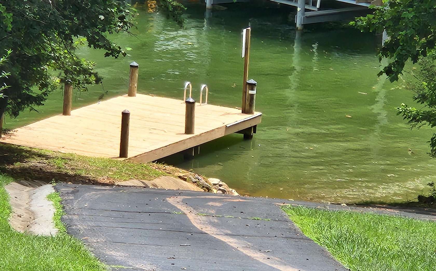 2.49 Acres of Residential Land for Sale in Hardy, Virginia