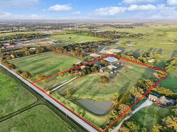 10.5 Acres of Land with Home for Sale in Pilot Point, Texas