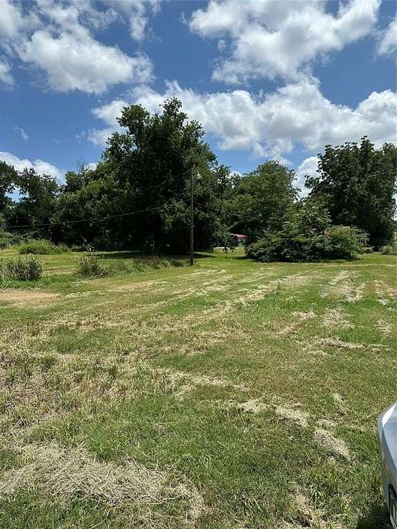 0.5 Acres of Residential Land for Sale in Honey Grove, Texas