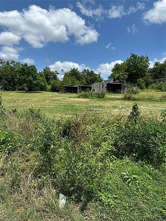 0.75 Acres of Residential Land for Sale in Honey Grove, Texas