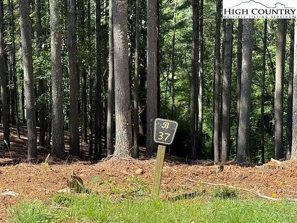 1.7 Acres of Residential Land for Sale in West Jefferson, North Carolina