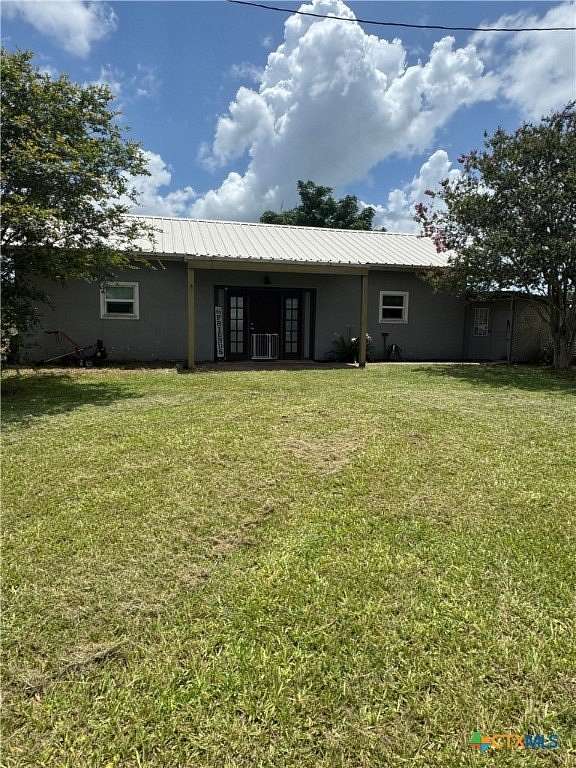 5.82 Acres of Residential Land with Home for Sale in Victoria, Texas