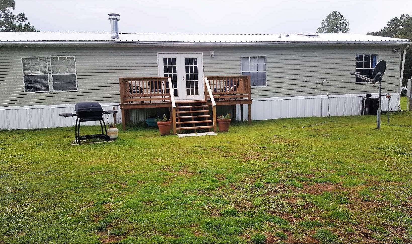 10 Acres of Land with Home for Sale in White Springs, Florida