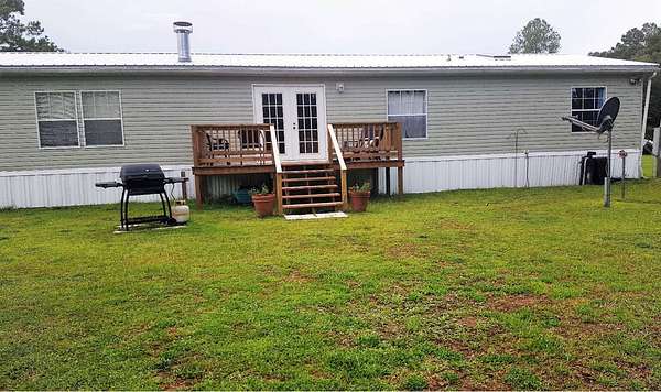 10 Acres of Land with Home for Sale in White Springs, Florida