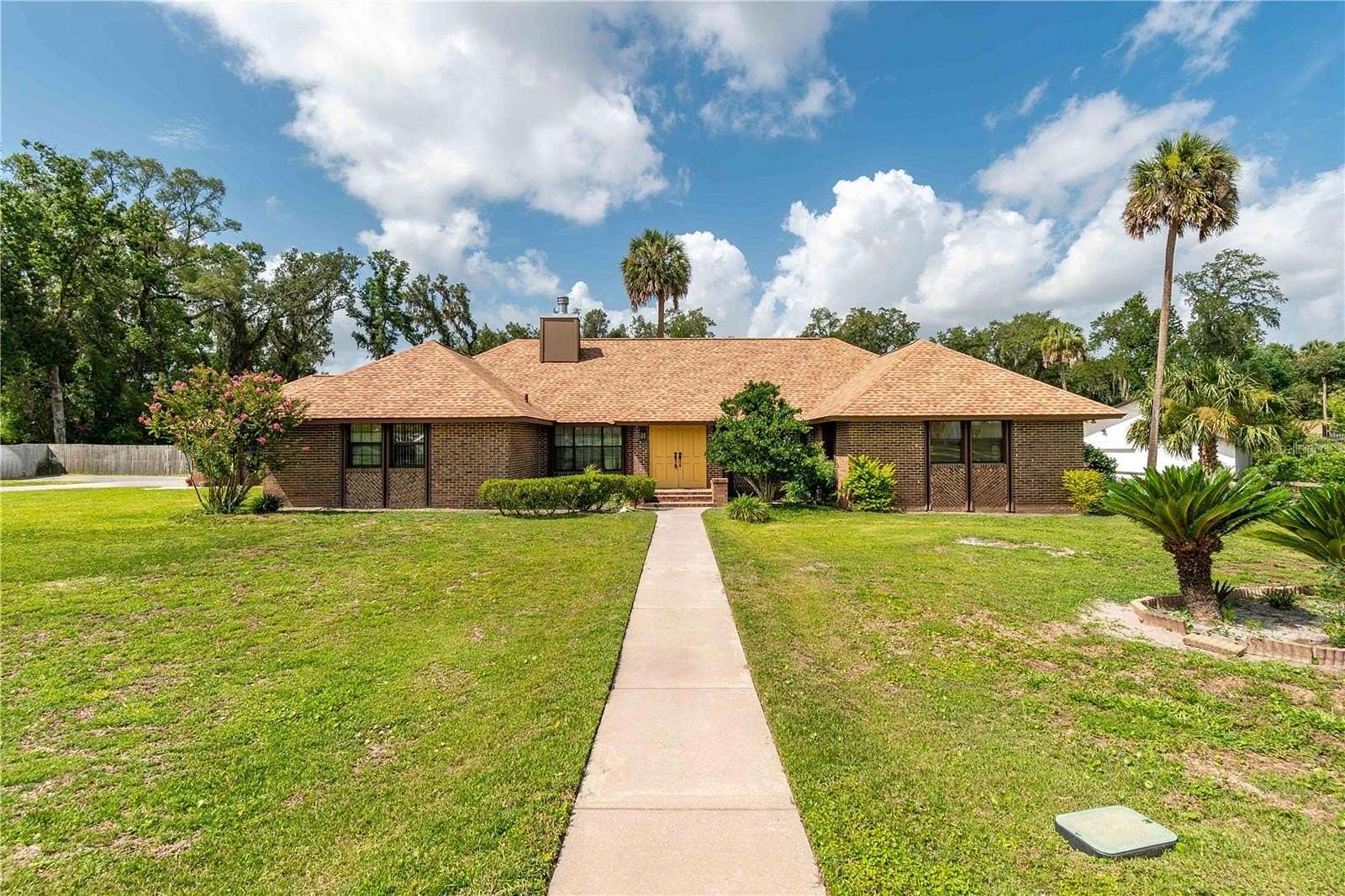 1.56 Acres of Land with Home for Sale in Ocala, Florida