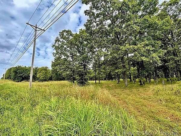 37 Acres of Mixed-Use Land for Sale in Tahlequah, Oklahoma