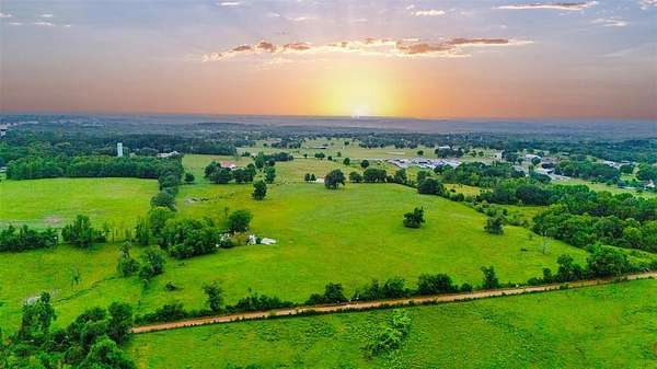 10 Acres of Recreational Land for Sale in Idabel, Oklahoma