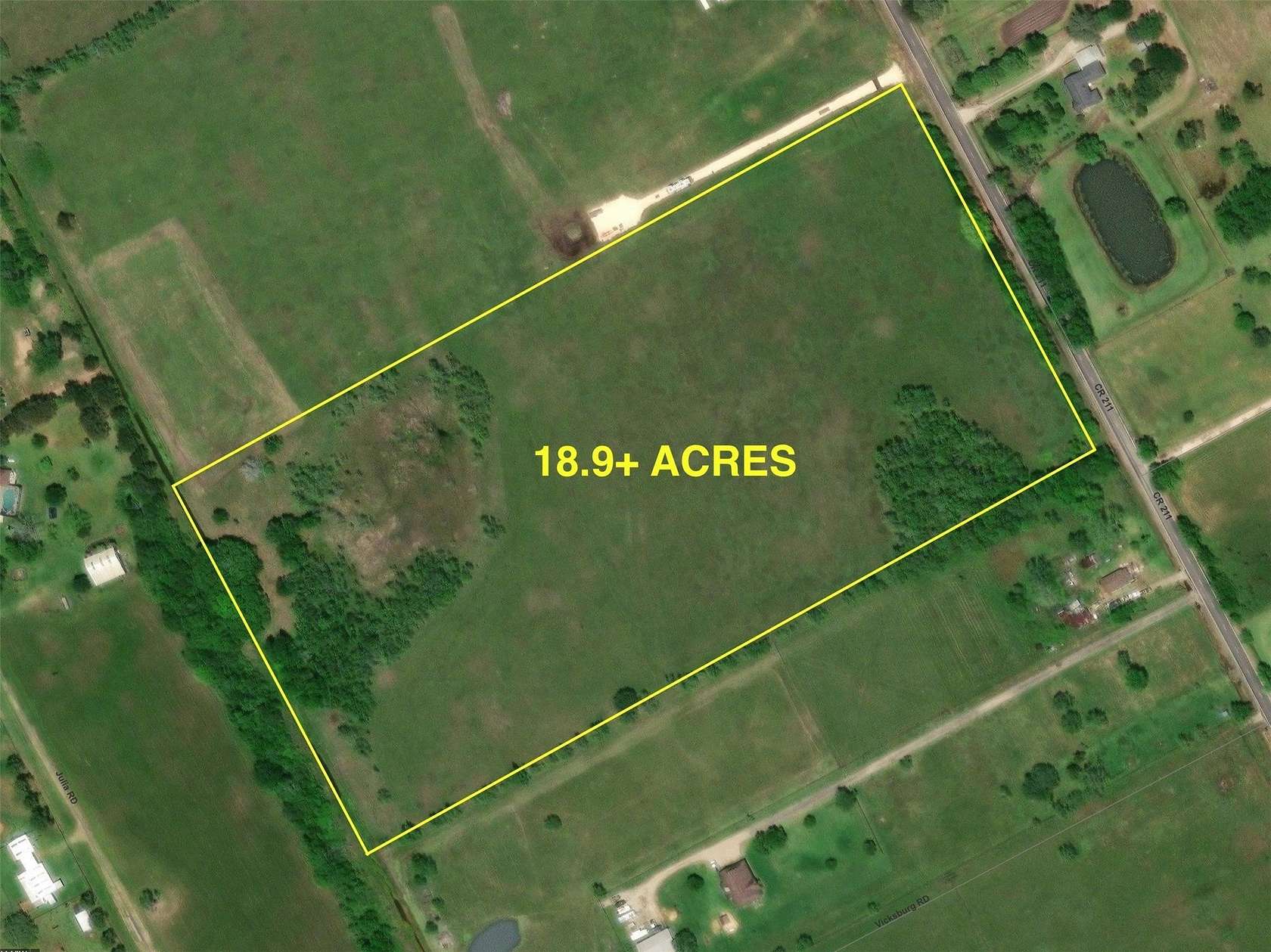 19 Acres of Land for Sale in Danbury, Texas