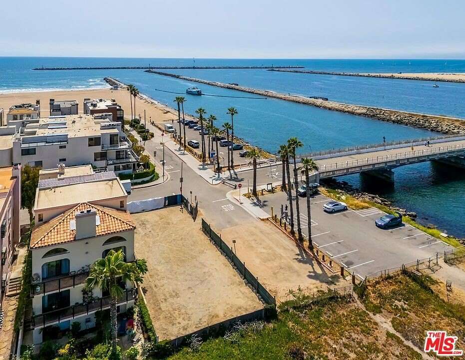 0.09 Acres of Land for Sale in Playa del Rey, California