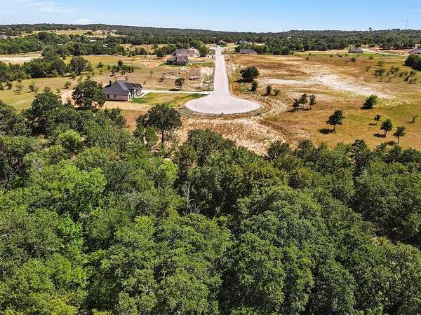 5 Acres of Land for Sale in Springtown, Texas