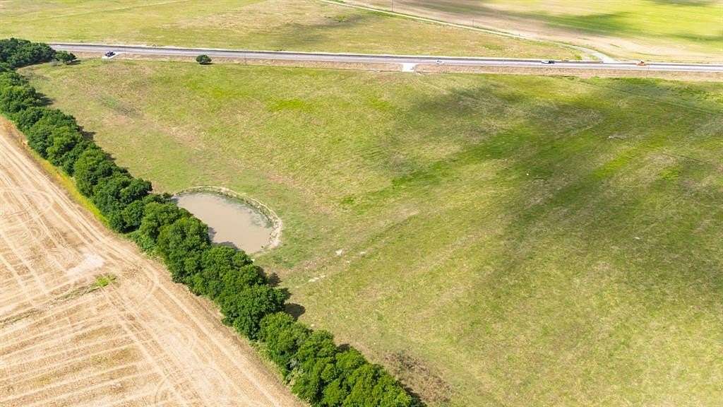 2.5 Acres of Residential Land for Sale in Commerce, Texas