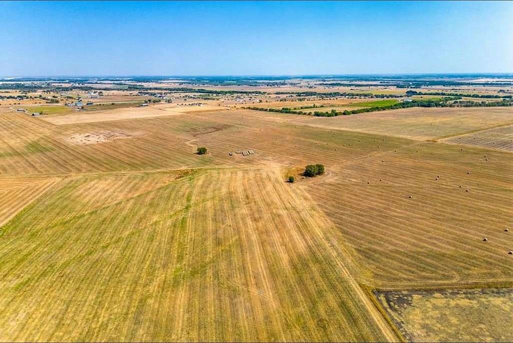 227 Acres of Agricultural Land for Sale in Waxahachie, Texas