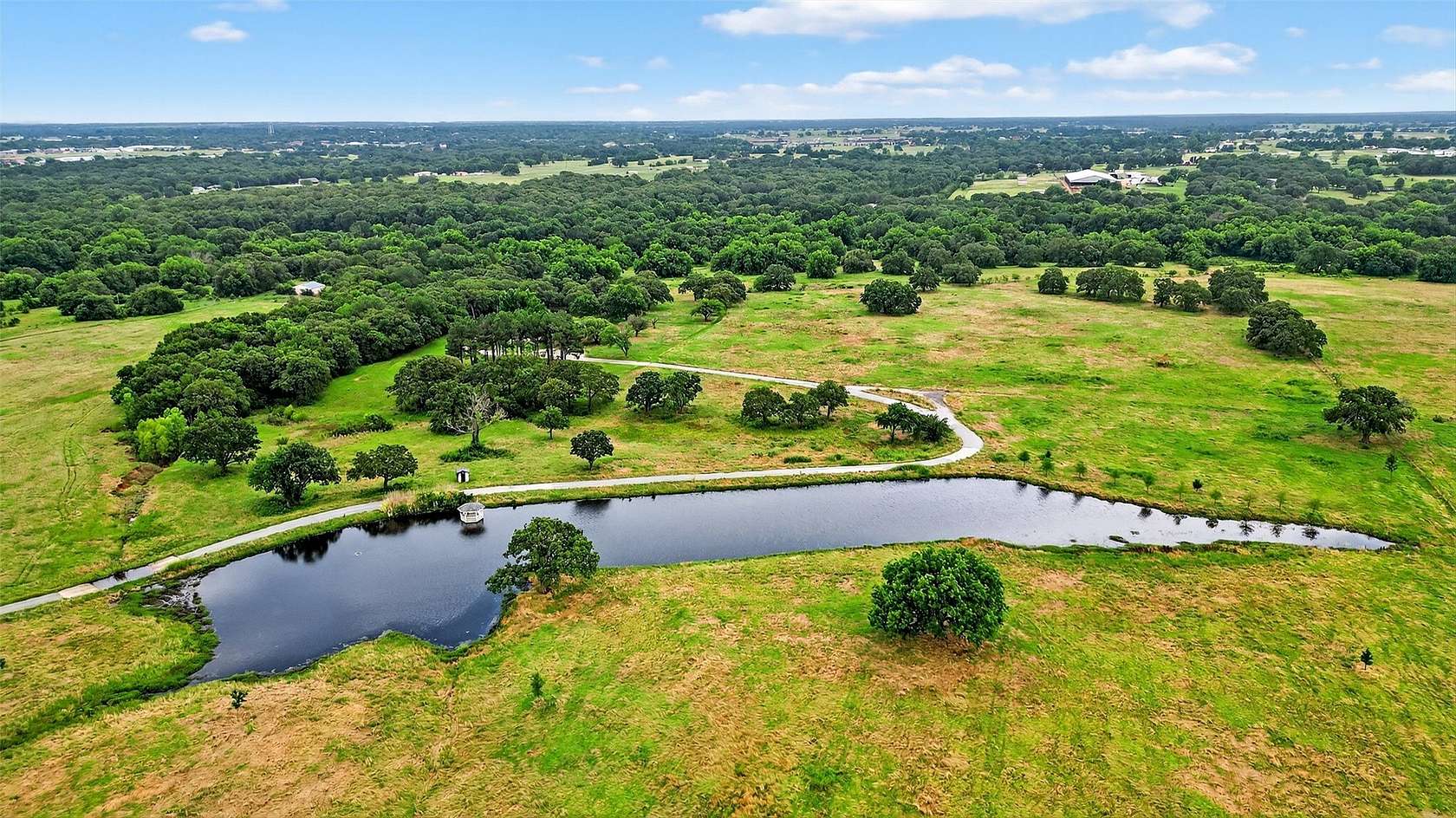 185 Acres of Agricultural Land for Sale in Whitesboro, Texas