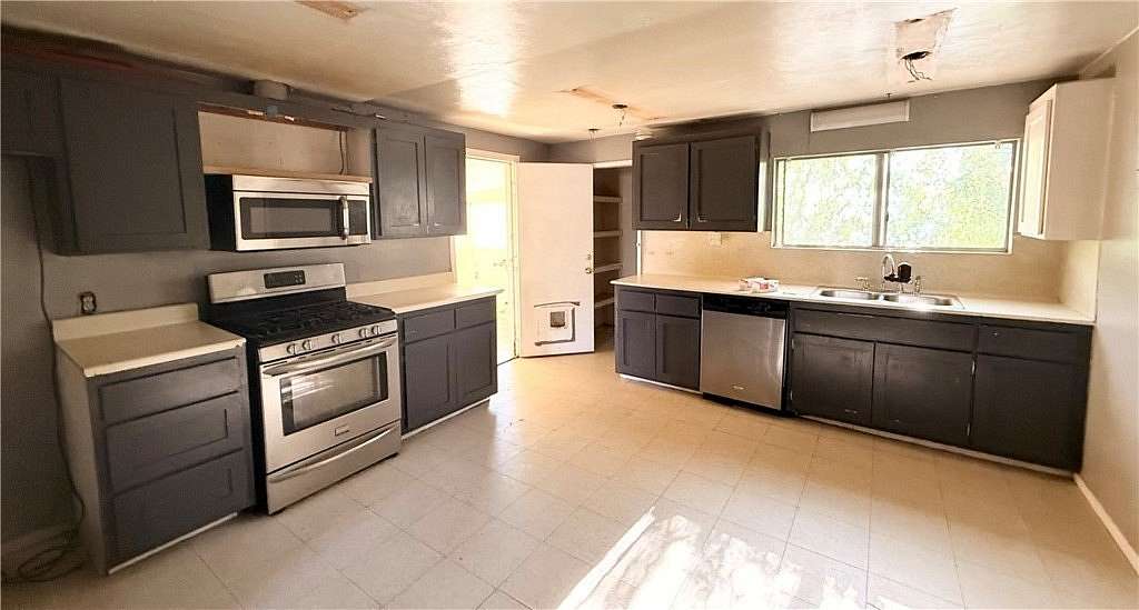 4.14 Acres of Land with Home for Sale in Hemet, California