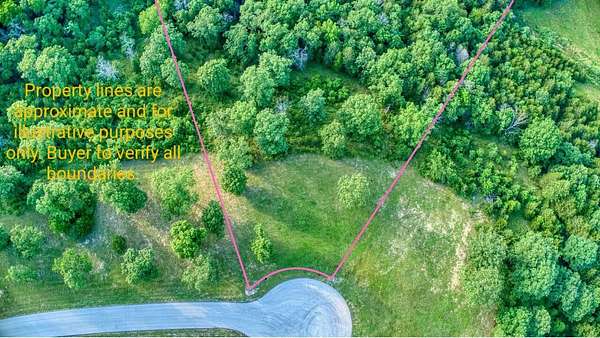 1.78 Acres of Residential Land for Sale in Saddlebrooke, Missouri
