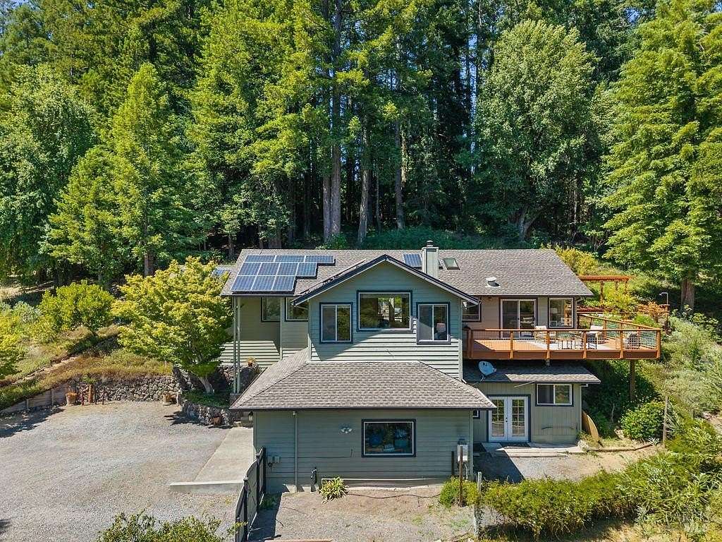 2.4 Acres of Residential Land with Home for Sale in Sebastopol, California