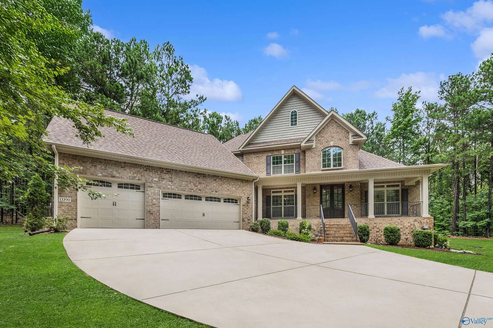 2.85 Acres of Residential Land with Home for Sale in Huntsville, Alabama