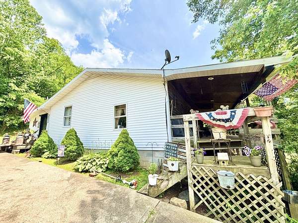 2.87 Acres of Residential Land with Home for Sale in Racine, Ohio