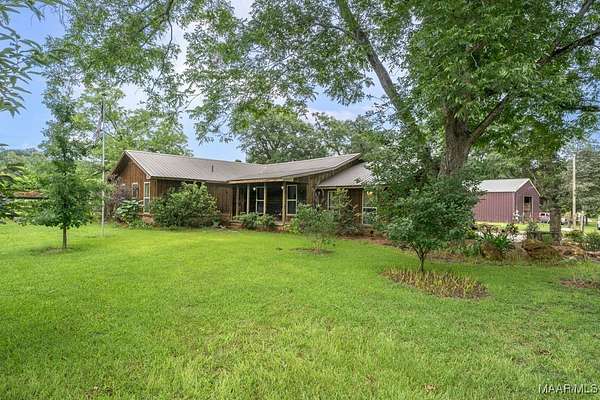 12 Acres of Land with Home for Sale in Greenville, Alabama