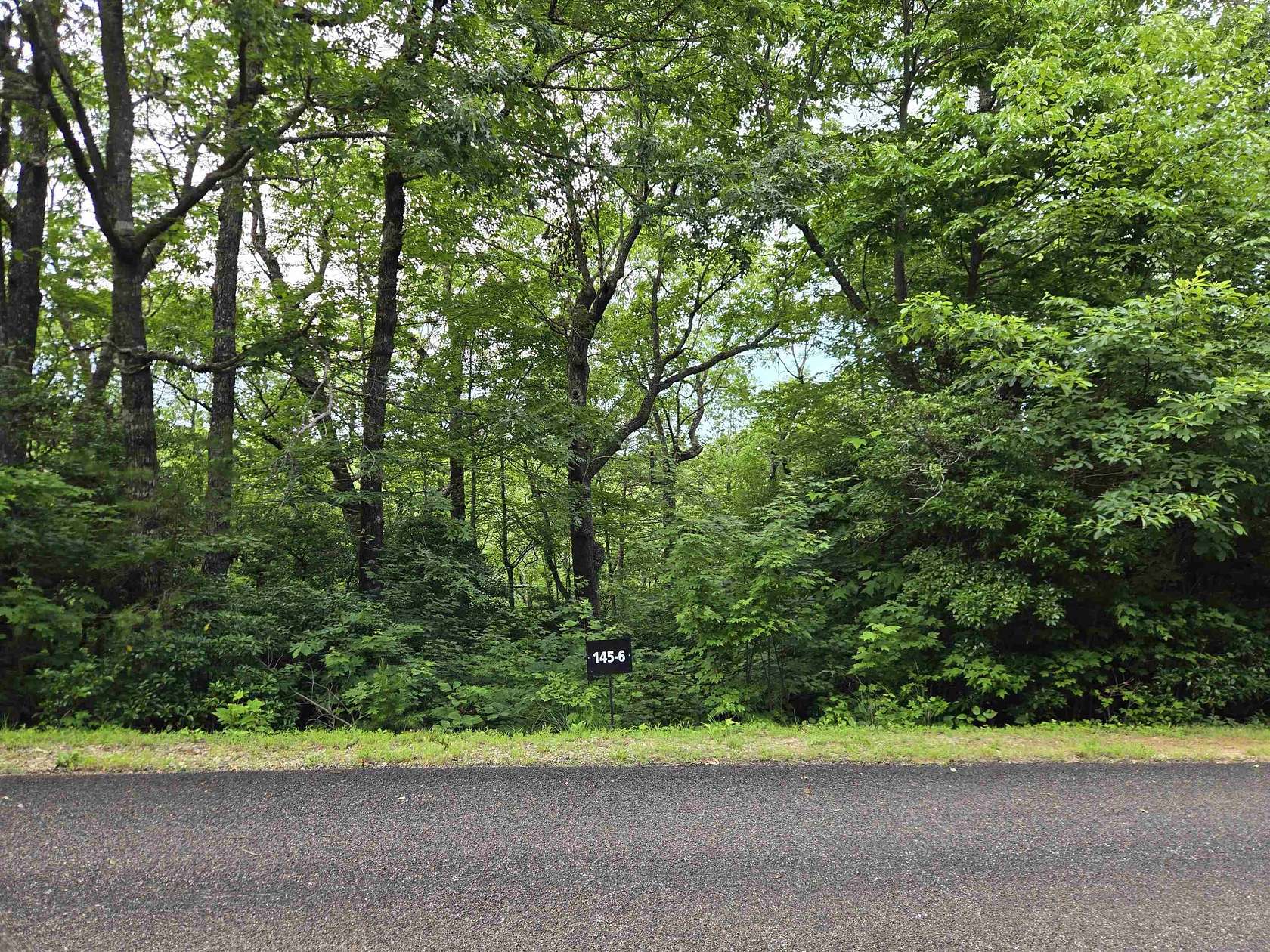 1.16 Acres of Residential Land for Sale in Landrum, South Carolina