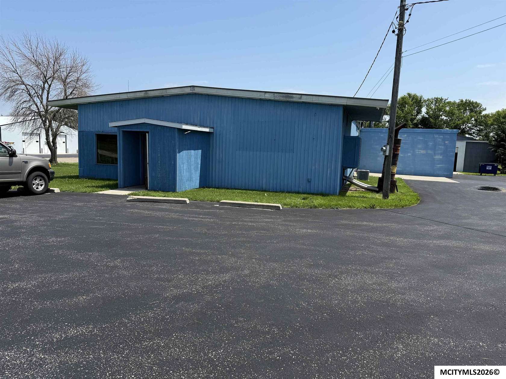 2.14 Acres of Improved Commercial Land for Sale in Mason City, Iowa