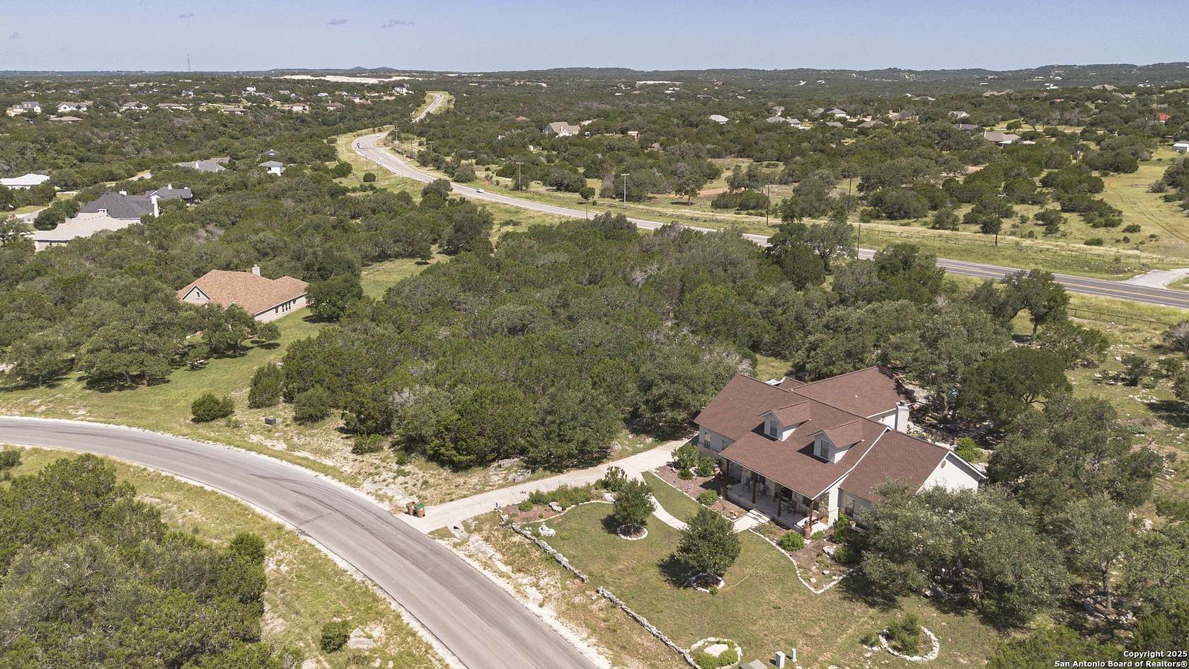 1 Acre of Residential Land for Sale in Spring Branch, Texas