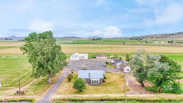 20.6 Acres of Recreational Land with Home for Sale in Klamath Falls, Oregon