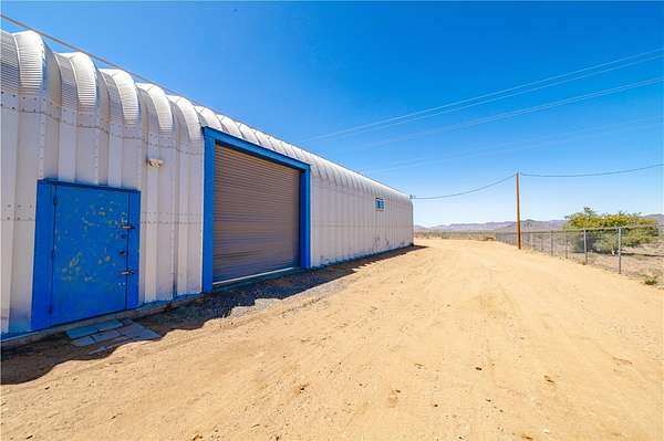 1 Acre of Commercial Land for Sale in Golden Valley, Arizona