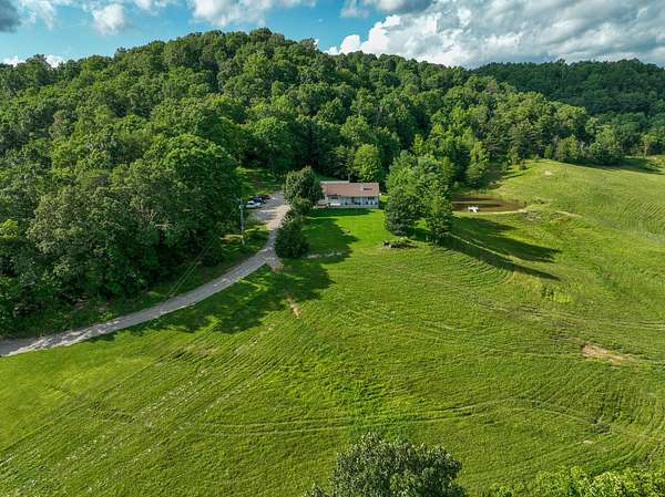 10.9 Acres of Land with Home for Sale in Kings Mountain, Kentucky
