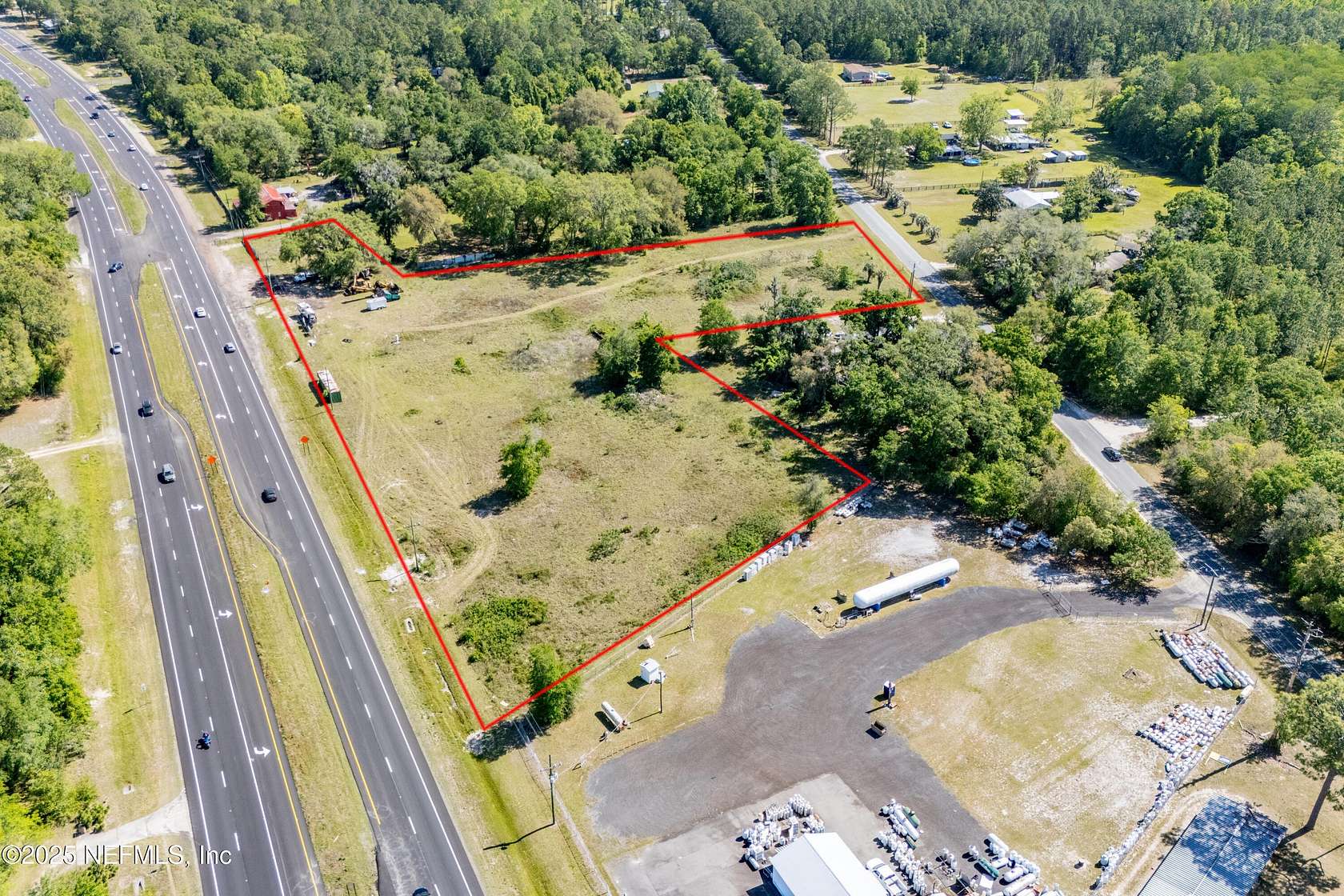 5 Acres of Commercial Land for Sale in Hampton, Florida