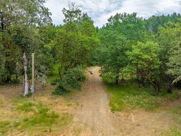 65.5 Acres of Land for Sale in Wolf Creek, Oregon