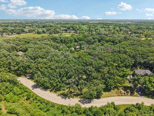 1 Acre of Residential Land for Sale in Lakemoor, Illinois