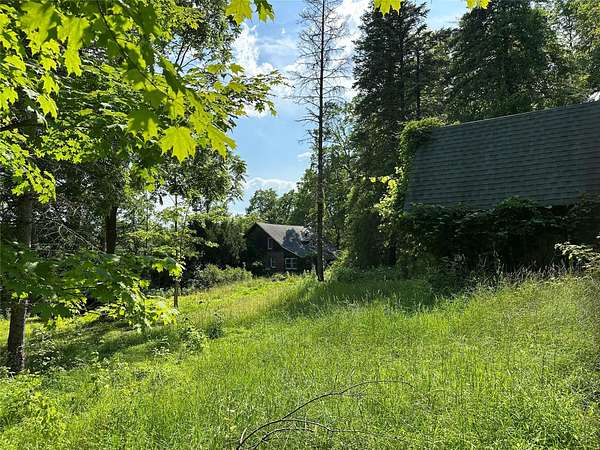 1.6 Acres of Residential Land with Home for Sale in Warwick, New York