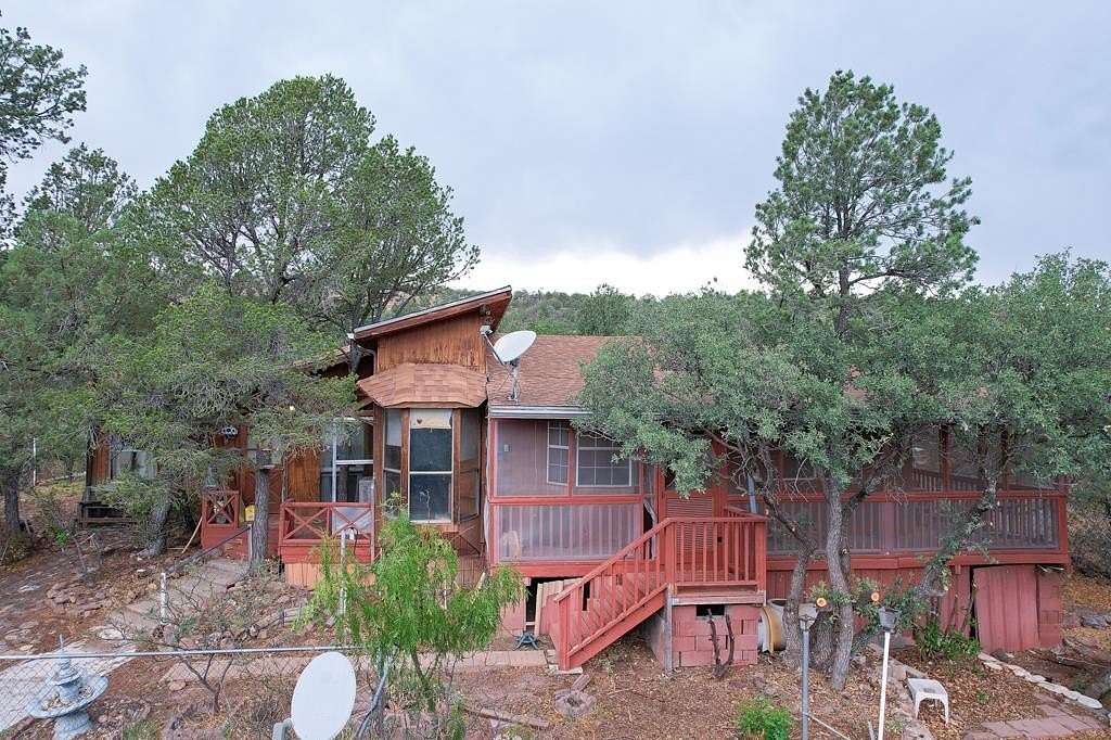 6 Acres of Residential Land with Home for Sale in Fort Davis, Texas