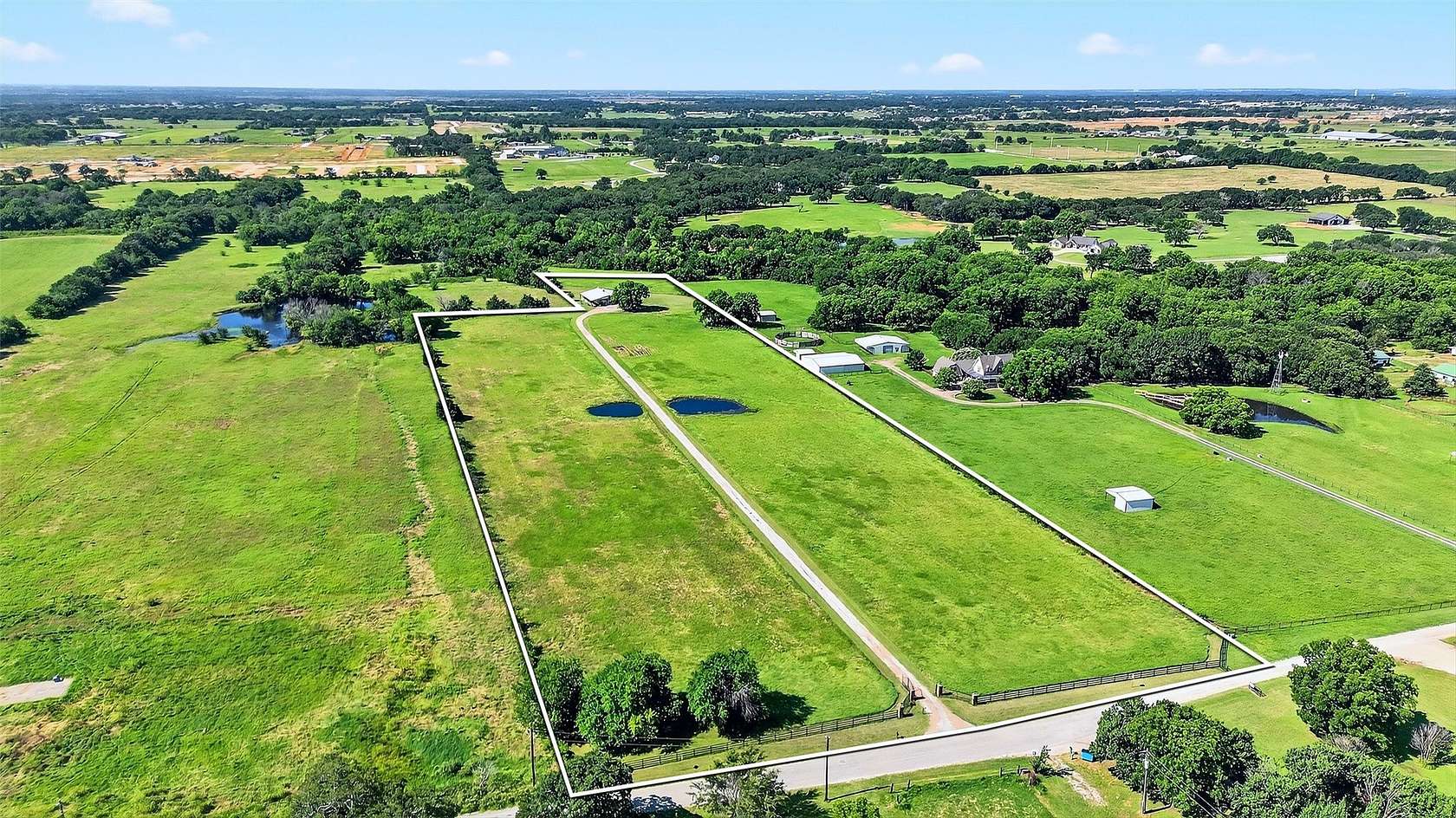11 Acres of Improved Land for Sale in Pilot Point, Texas