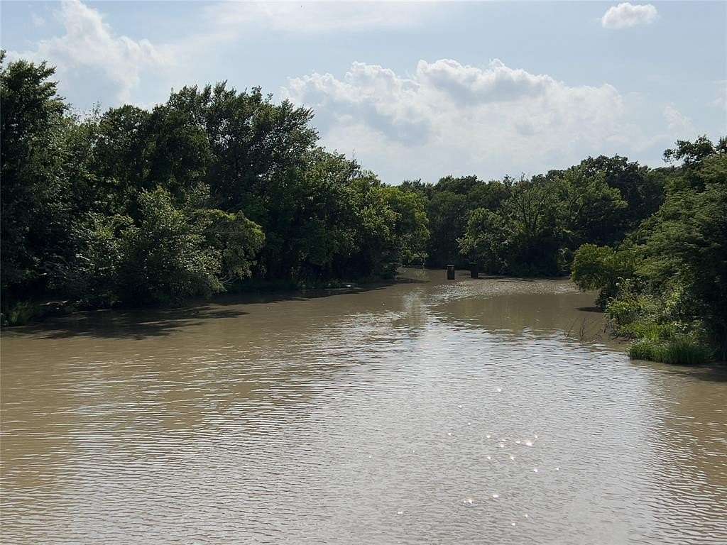 35.8 Acres of Land for Sale in Kemp, Texas