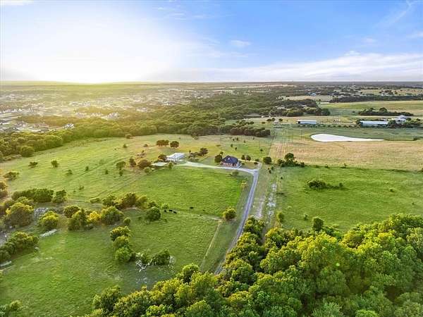 38 Acres of Land with Home for Sale in Waxahachie, Texas