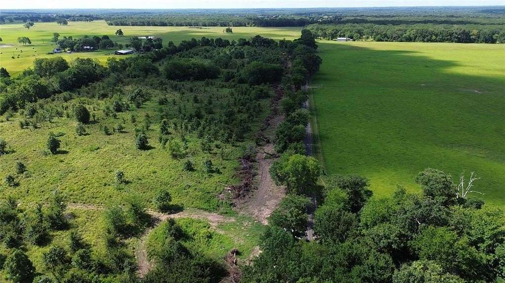 2 Acres of Land for Sale in Emory, Texas
