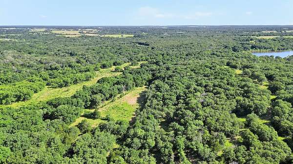 282 Acres of Land for Sale in Whitesboro, Texas