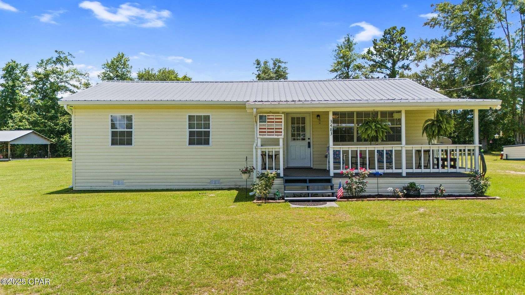 3 Acres of Residential Land with Home for Sale in Marianna, Florida