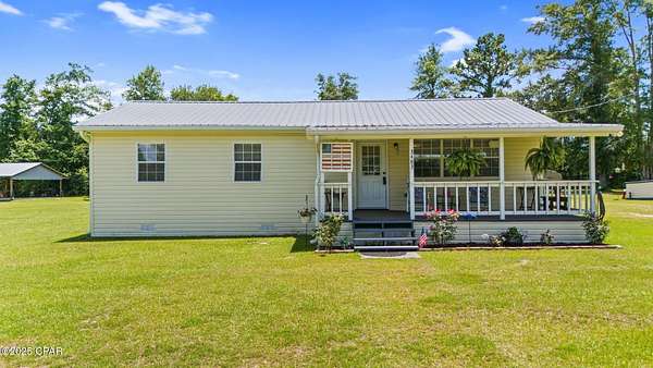 3 Acres of Residential Land with Home for Sale in Marianna, Florida