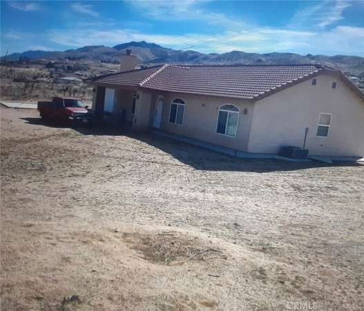 2.5 Acres of Residential Land with Home for Sale in Apple Valley, California