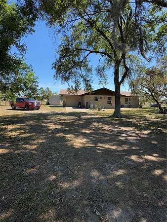 6 Acres of Residential Land with Home for Sale in Fort Meade, Florida