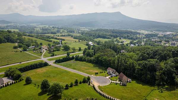 2 Acres of Mixed-Use Land for Sale in Penn Laird, Virginia