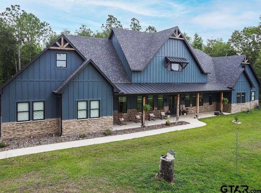 2.4 Acres of Residential Land with Home for Sale in Lindale, Texas